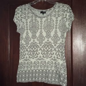 Light green and gray patterned tshirt